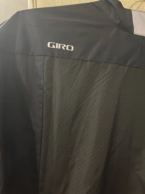 NWT Giro Black Men's Wind Jacket - Picture 7 of 7